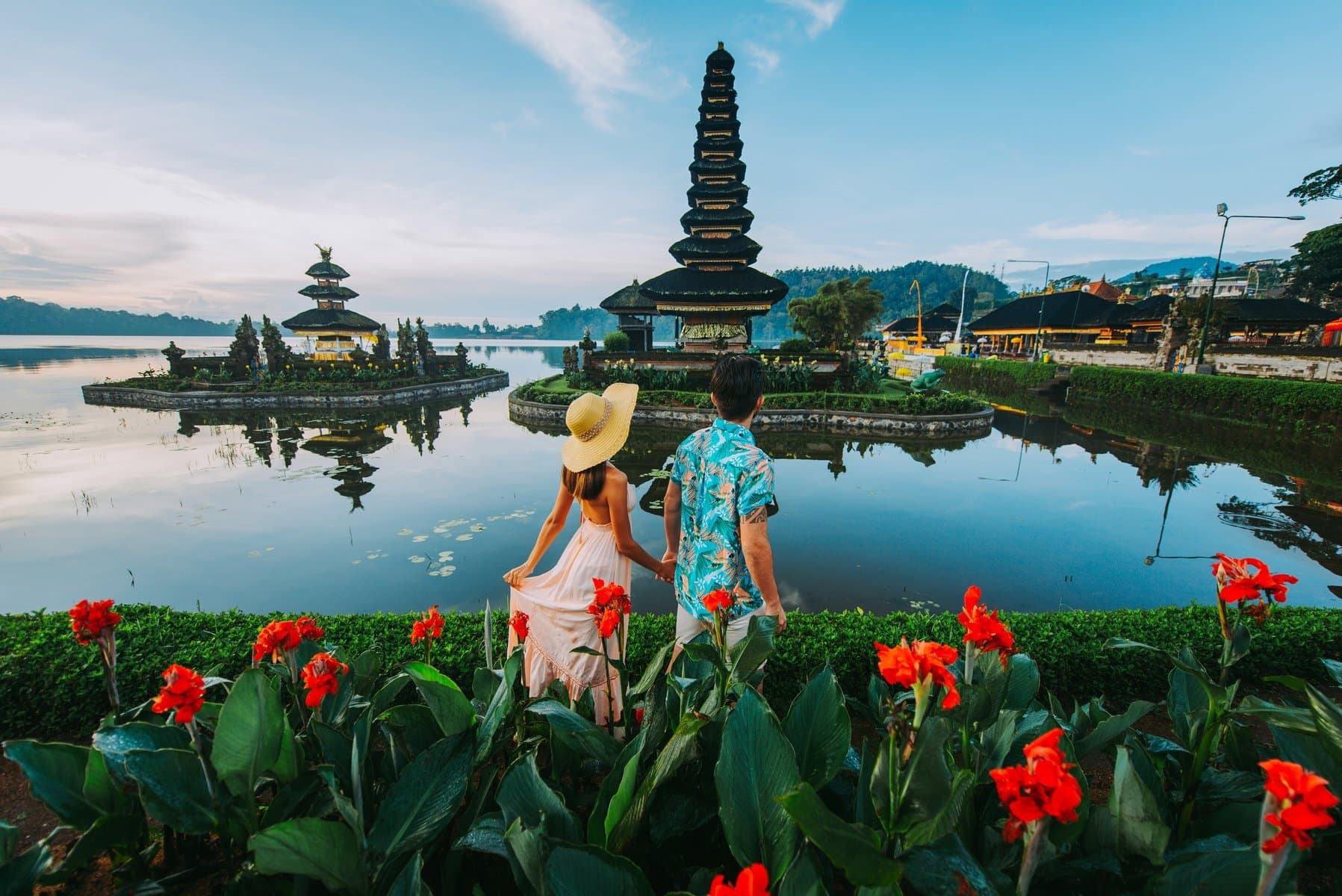 Indonesia - Bali (Tampaksiring Tour - Nusa Dua - Đền Tanah Lot - Bali Zoo)