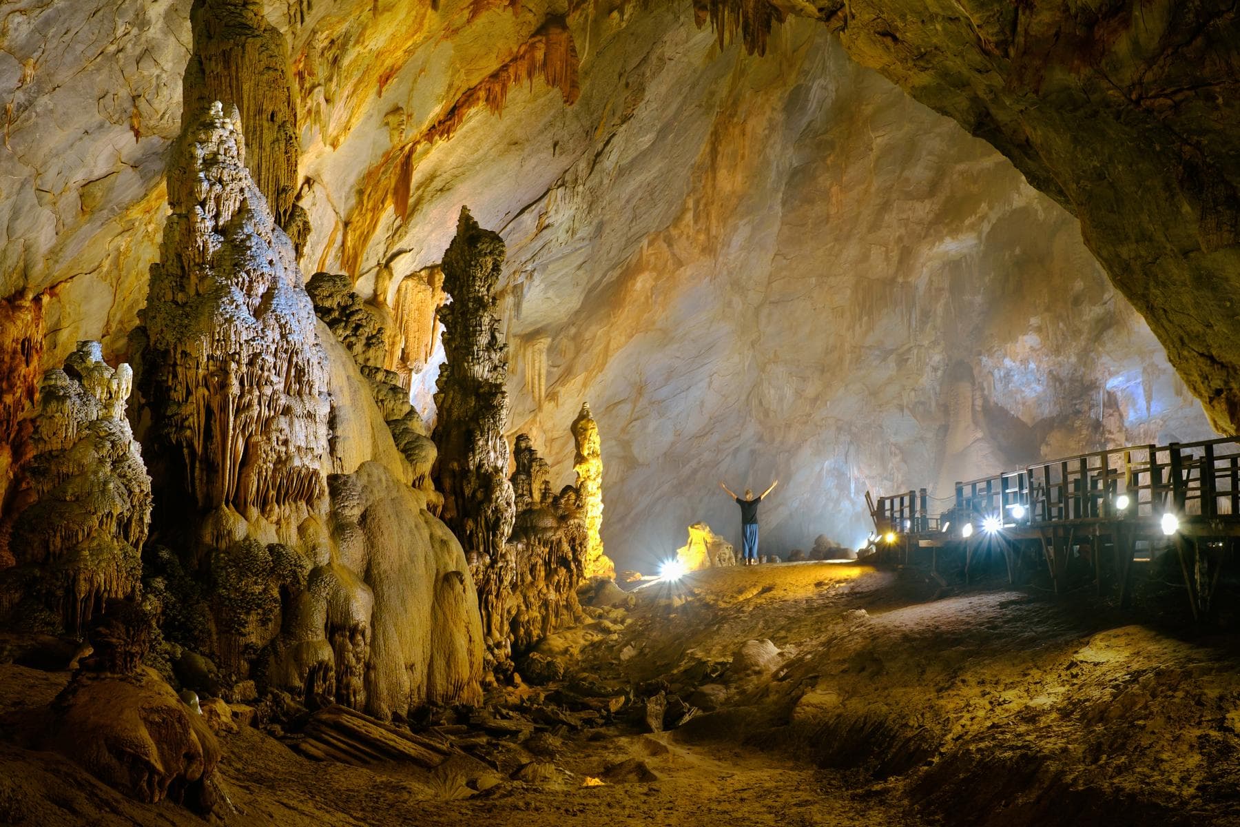 Đà Nẵng - Hội An - Khu Du Lịch Bà Nà Hills - Động Phong Nha - Huế - 5N4Đ