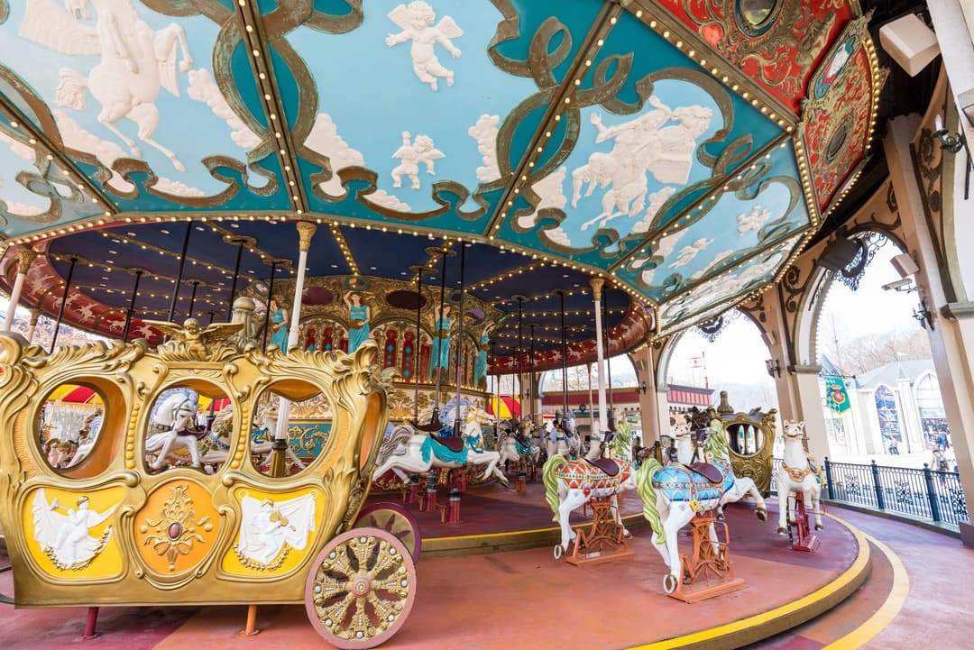 Hàn Quốc (Seoul - Nami – Làng Dân Tộc Korean Folk – Công Viên Everland - Painter Heros Show - Thư Viện Starfield)