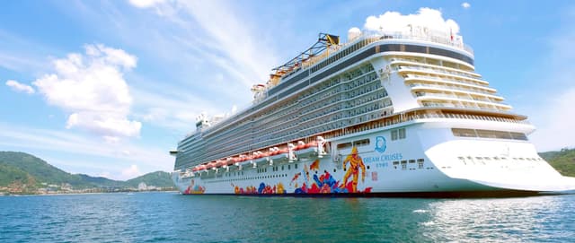 Du Thuyền Genting Dream 5 Sao: Hải Trình Sang Trọng Singapore - Phuket