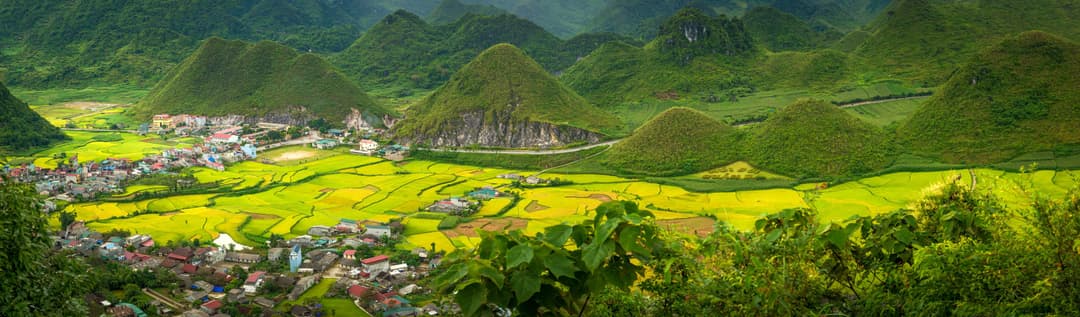 Hà Giang – Lũng Cú – Làng Lô Lô Chải – Đồng Văn – Thác Bản Giốc – Cao Bằng – Hồ Ba Bể – Bắc Kạn