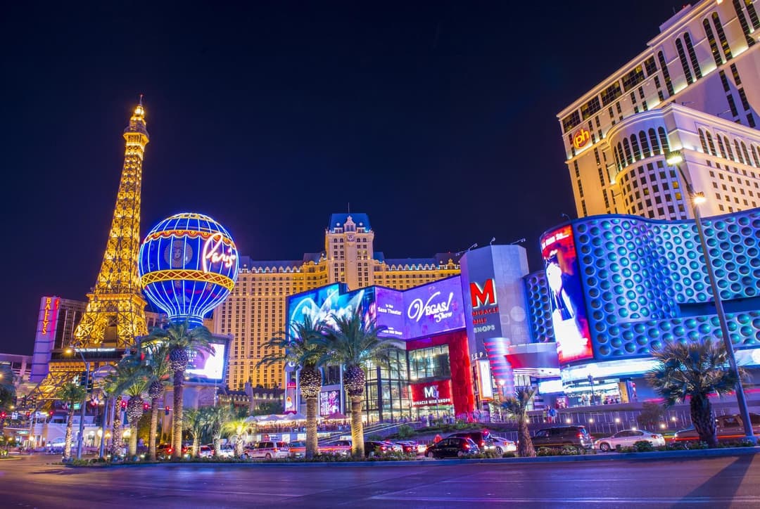 Mỹ Bờ Tây (Los Angeles - Hollywood - Universal Studios - San Diego - Las Vegas - Hoover Dam - Red Rock Canyon)