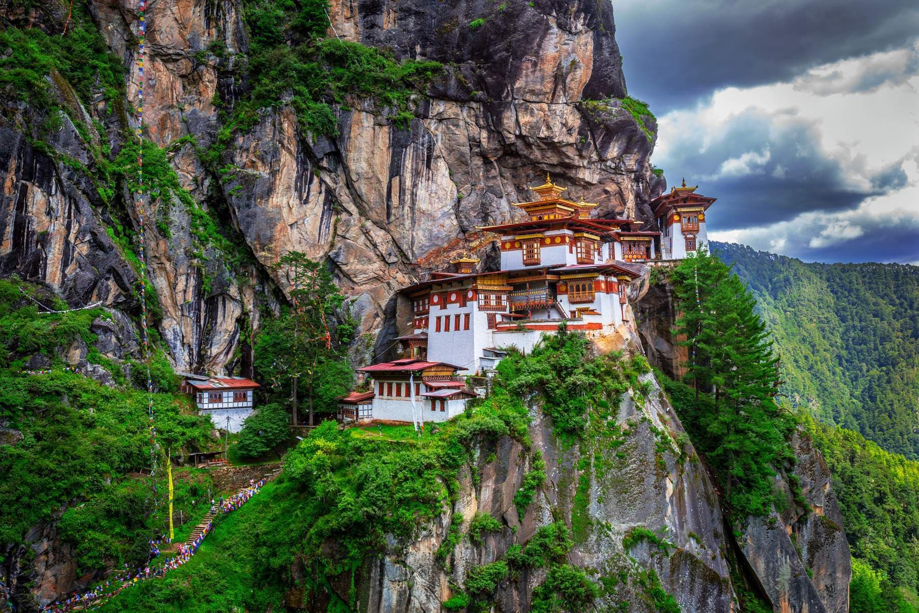 Bhutan (Paro – Thimphu – Punakha - Tiger’s Nest - Paro)