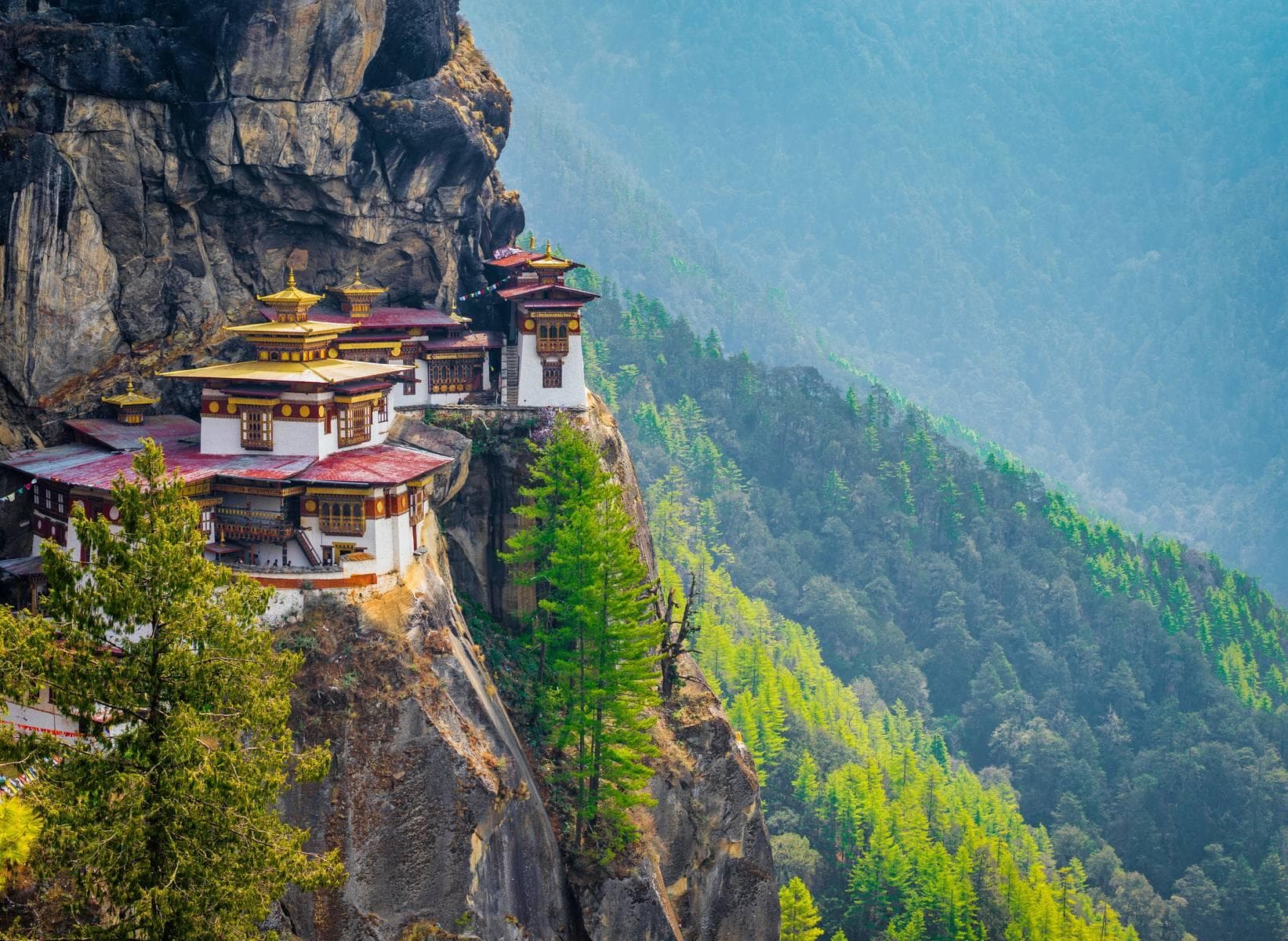 Bhutan (Paro – Thimphu – Punakha - Tiger’s Nest - Paro)