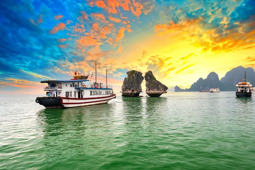 Hải Phòng - Hạ Long - Ninh Bình - Thung Nham - Tam Đảo