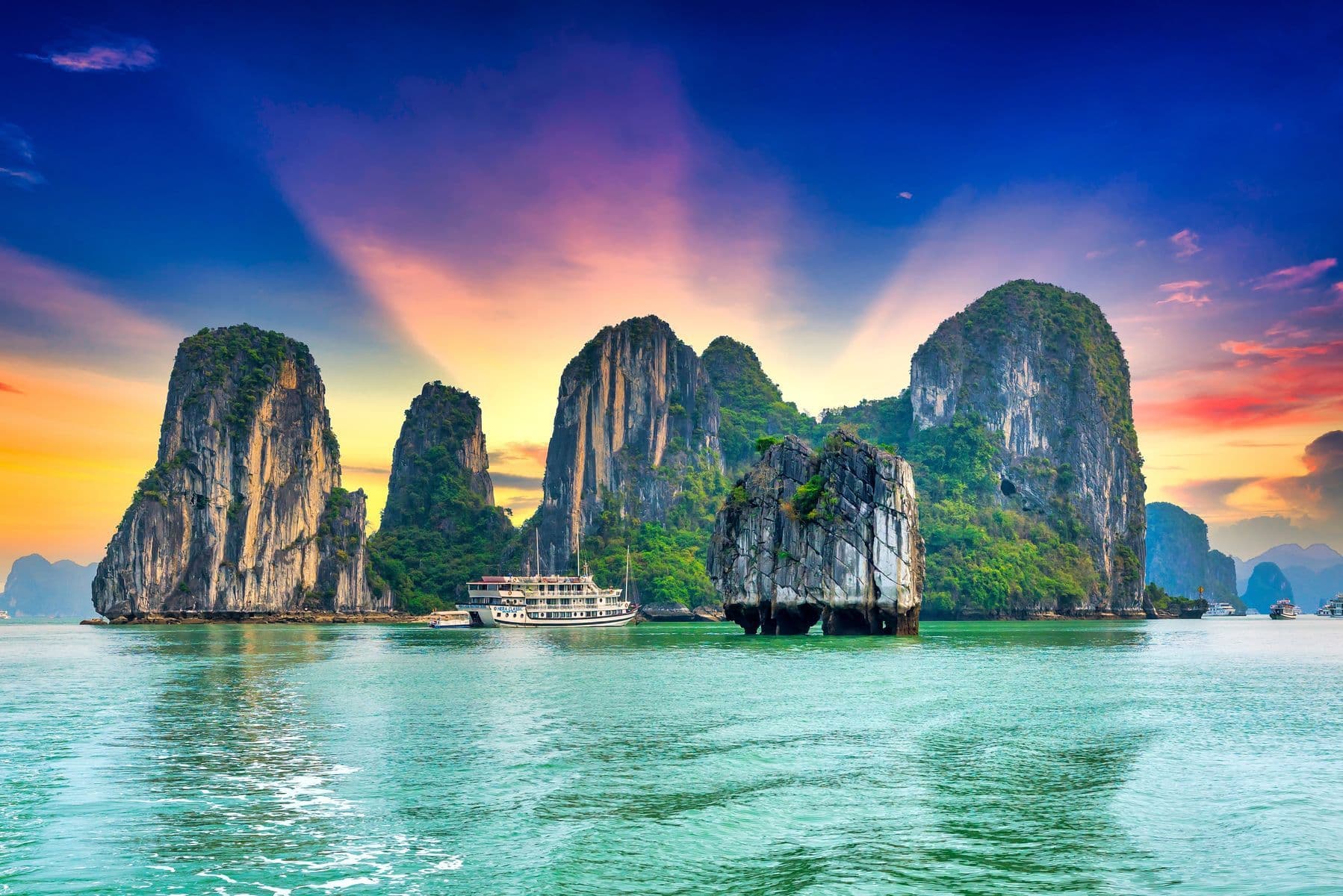 Hà Nội - Ninh Bình - Thung Nham - Hạ Long - Sapa - Fansipan - Lào Cai