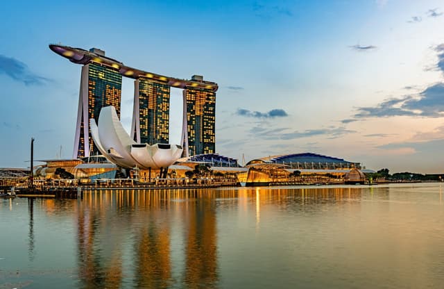 Singapore - Malaysia (Gardens By The Bay - Flower Dome - Cloud Forest - Bảo Tàng Sáp - Wings Of Time - Malacca - Động Batu - Kualalumpur City)