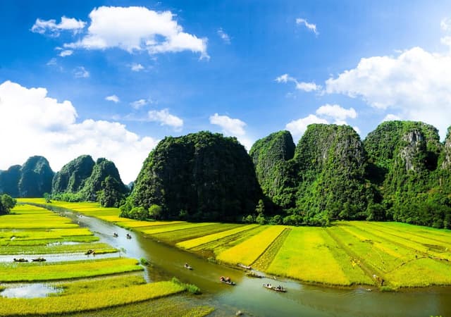 Hà Nội – Ninh Bình – Tràng An – Bái Đính – Hạ Long – Sapa – Fansipan – Lào Cai