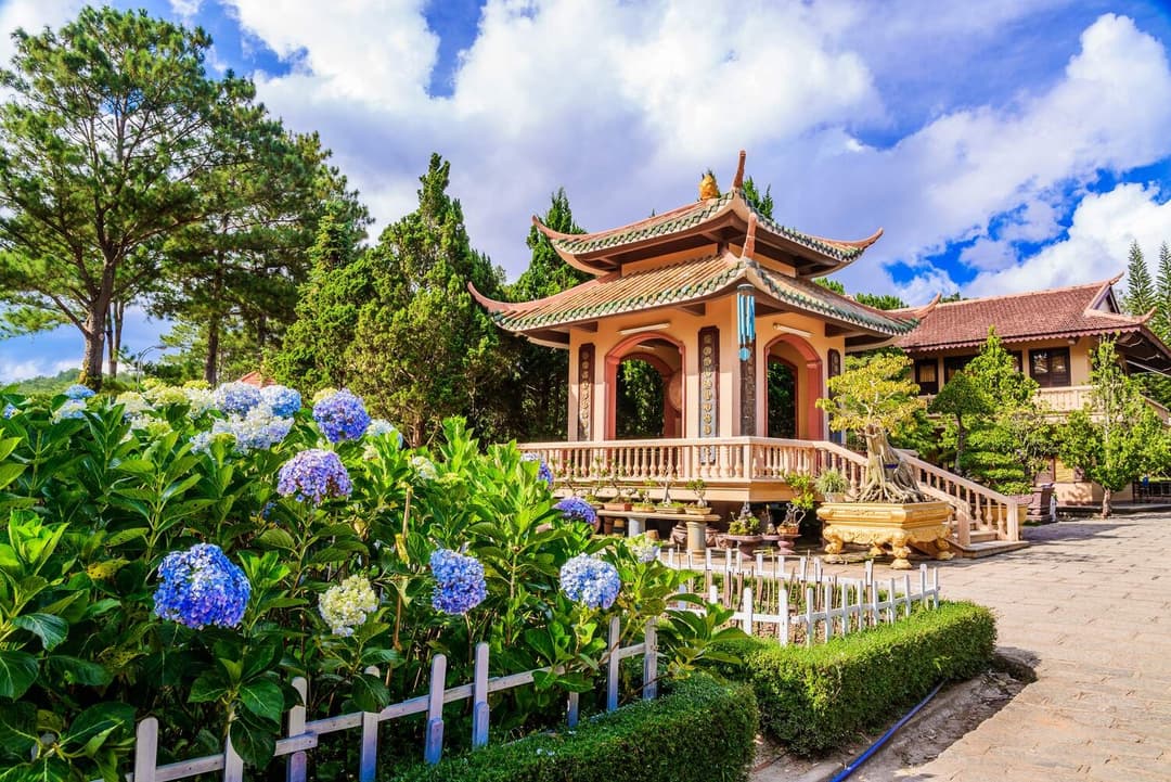 Thác Bobla – Langbiang Land – Gallery La Chocotea – Đồi Chè Cầu Đất– Samten Hills