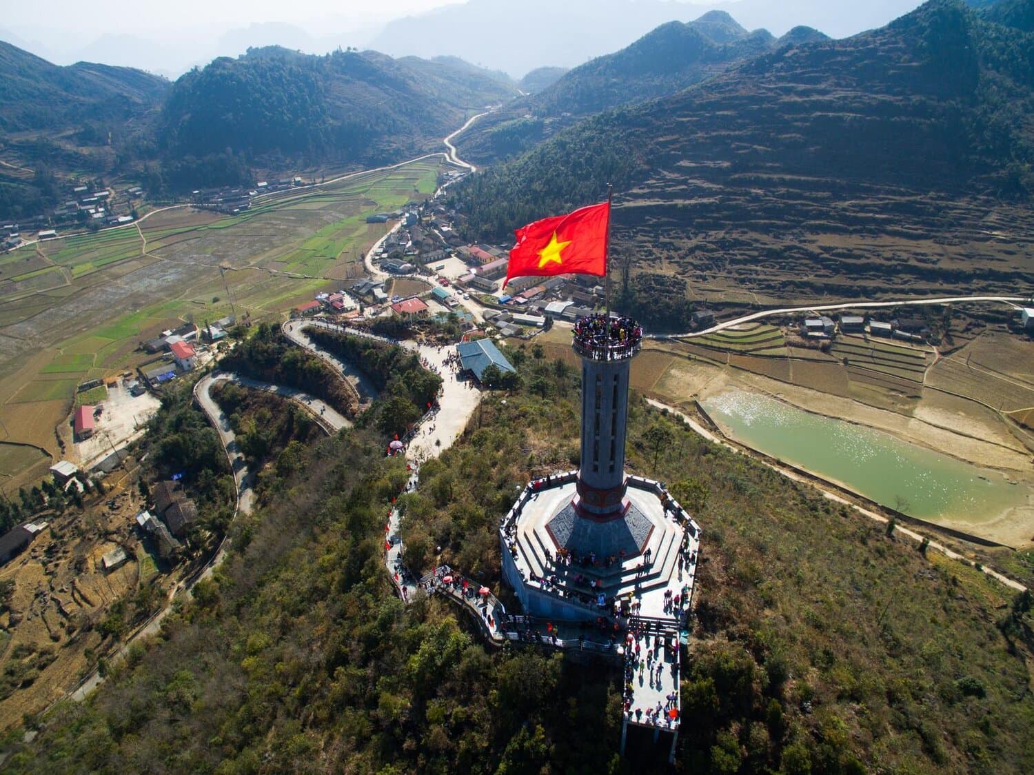 Hà Giang - Đồng Văn - Sông Nho Quế - Pác Bó - Bản Giốc - Ba Bể