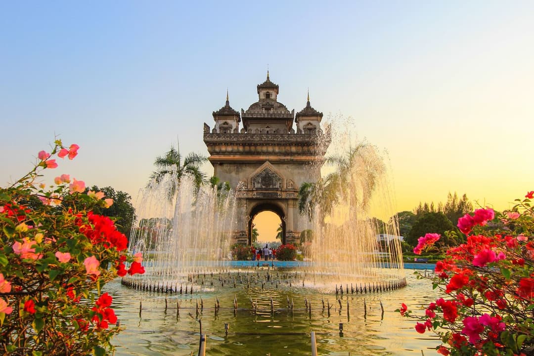 LÀO [THỦ ĐÔ VIÊNG CHĂN – THÀNH PHỐ VĂNG VIÊNG – CỐ ĐÔ LUÔNG PRABANG]